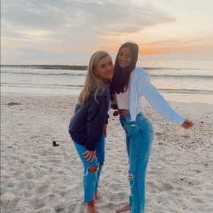 Meet your Posher, Ava